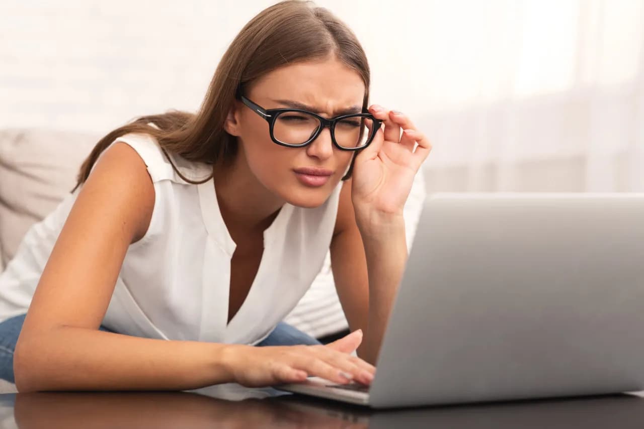 Czy monitor psuje wzrok? Dowiedz się, jak uniknąć problemów z oczami Czy monitor psuje wzrok? Dowiedz się, jak uniknąć problemów z oczami