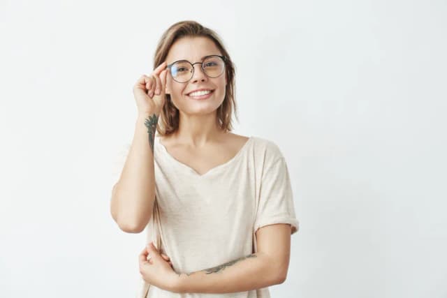 Okrągłe okulary korekcyjne – jak idealnie je dobrać? Okrągłe okulary korekcyjne – jak idealnie je dobrać?